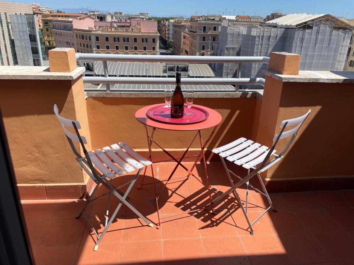 Appartement Caracciolo33 à Rome Extérieur photo