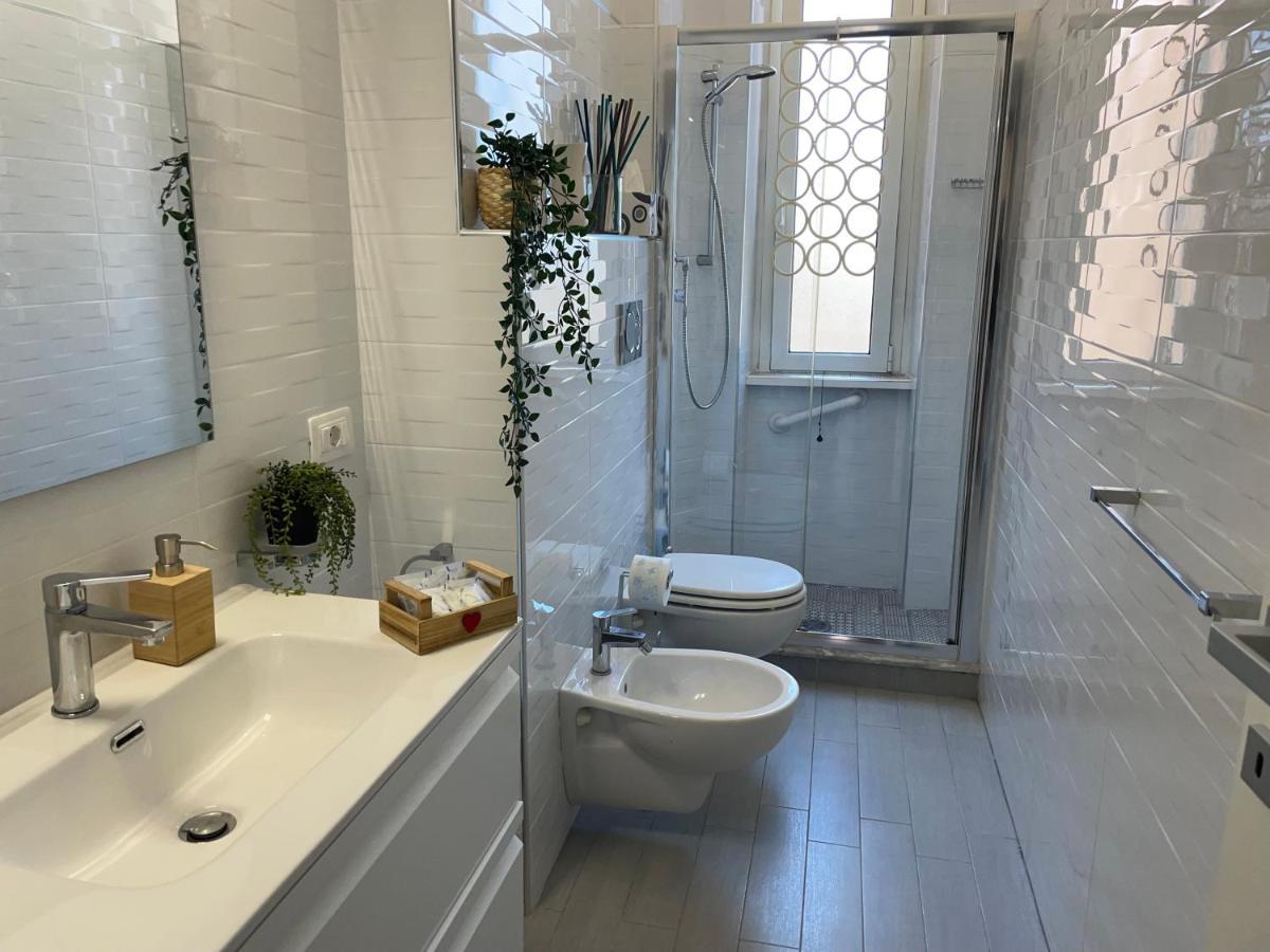 Appartement Caracciolo33 à Rome Extérieur photo