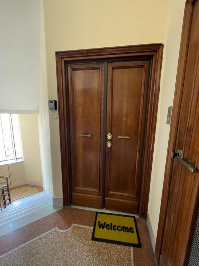 Appartement Caracciolo33 à Rome Extérieur photo