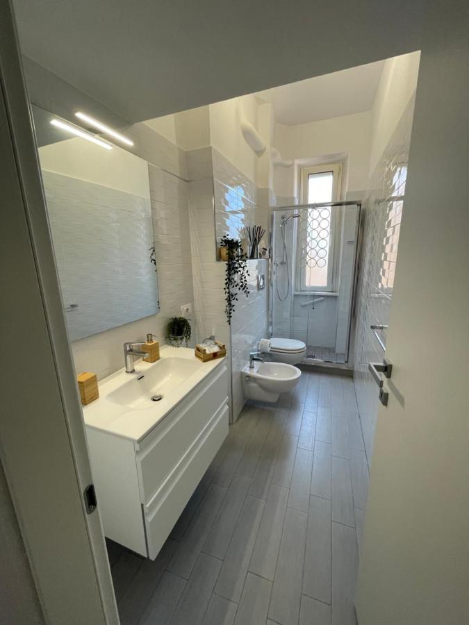 Appartement Caracciolo33 à Rome Extérieur photo